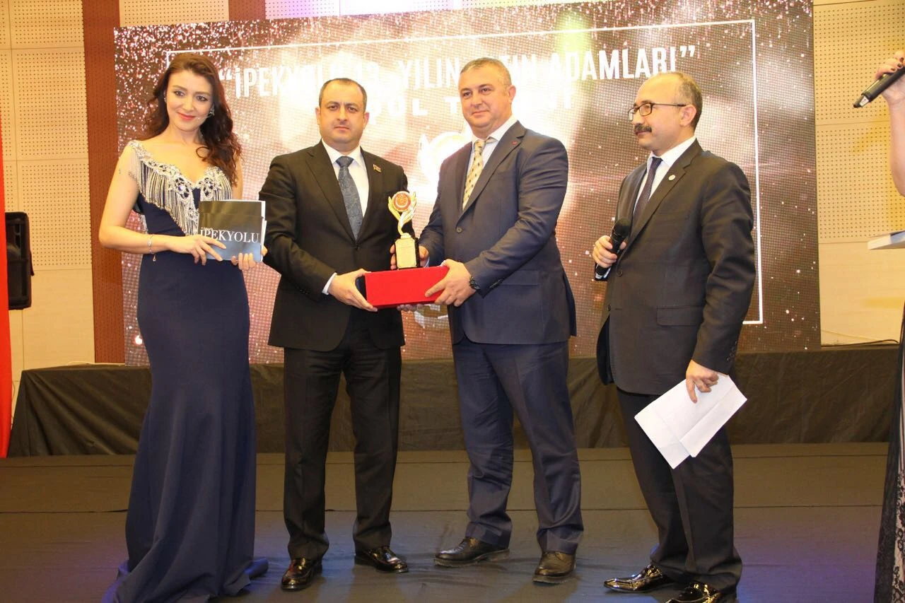 İpekyolu Ödülleri muhteşem törenle sahiplerini buldu